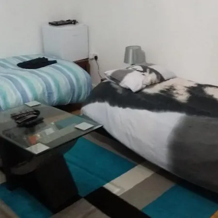 Spacious Double Room Located Within Walking Distance To Seaside And Town Dover Exterior photo